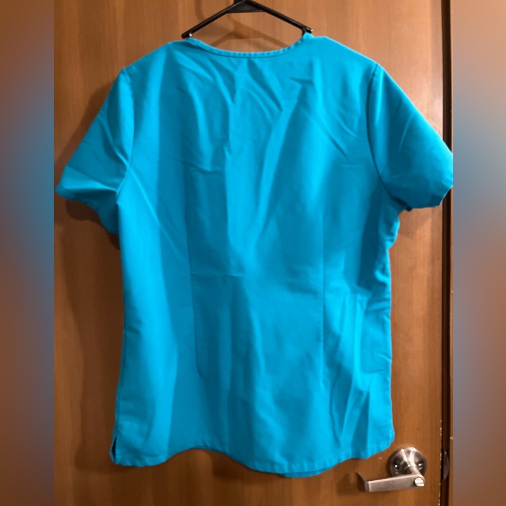 Figs Women's Teal Scrub Top - Picture 3 of 3